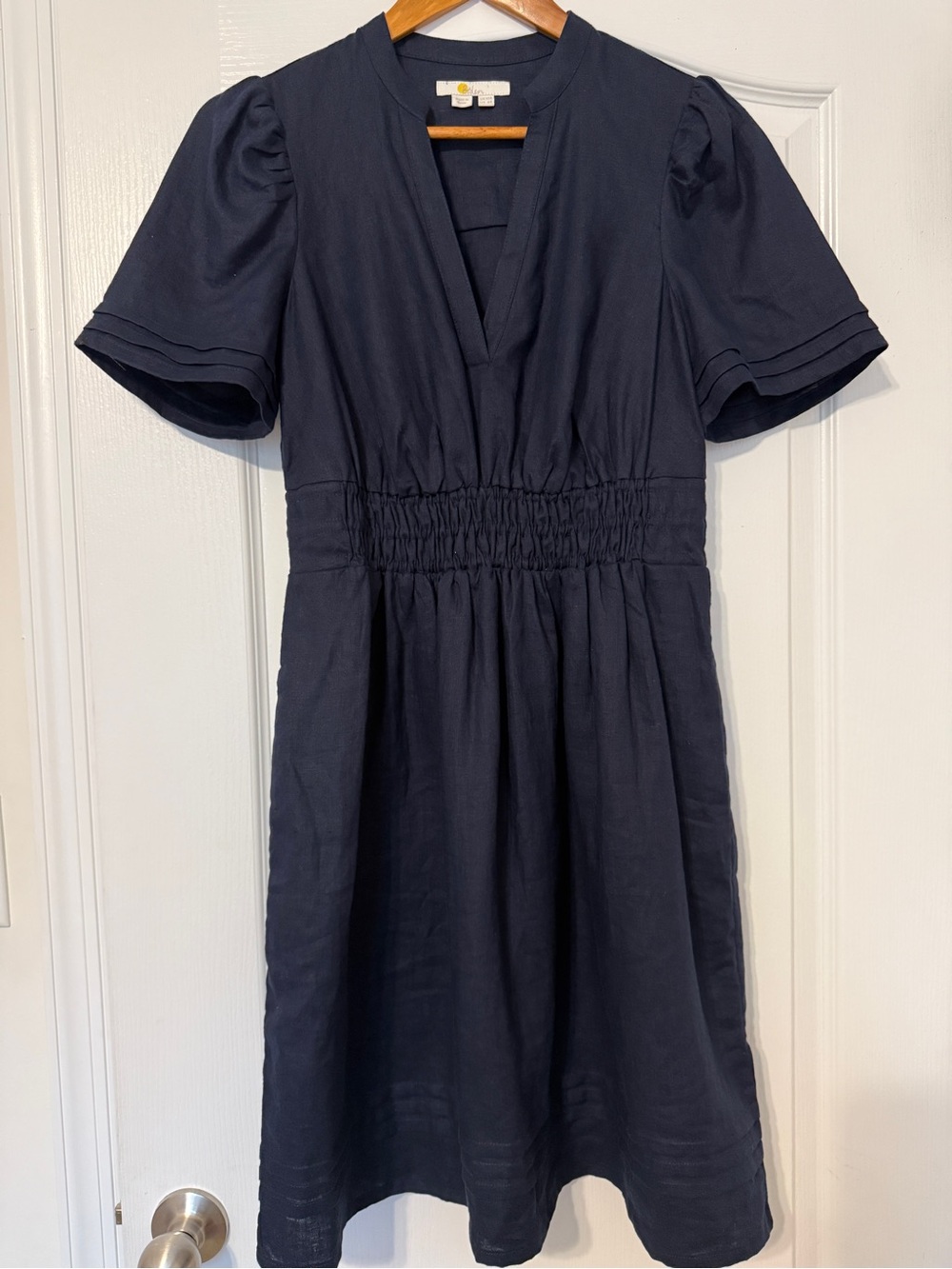 ✨ Boden Navy Smocked Waist Puff Sleeve Dress | NWOT ✨